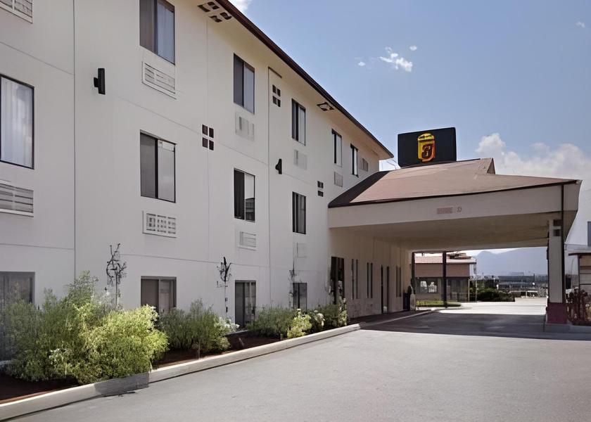 Washington Wenatchee Hotel Exterior