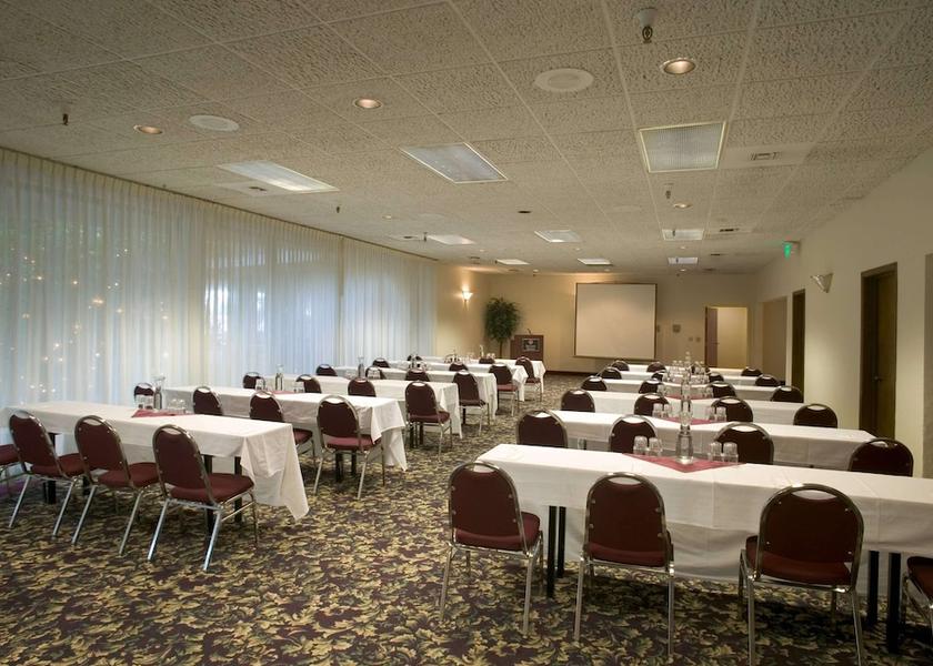Washington Yakima Meeting Room