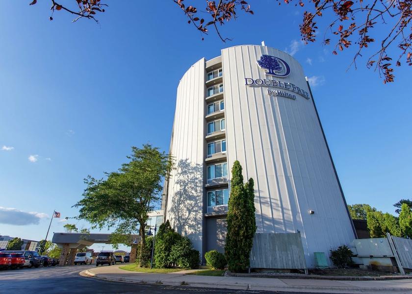 Wisconsin Appleton Exterior Detail