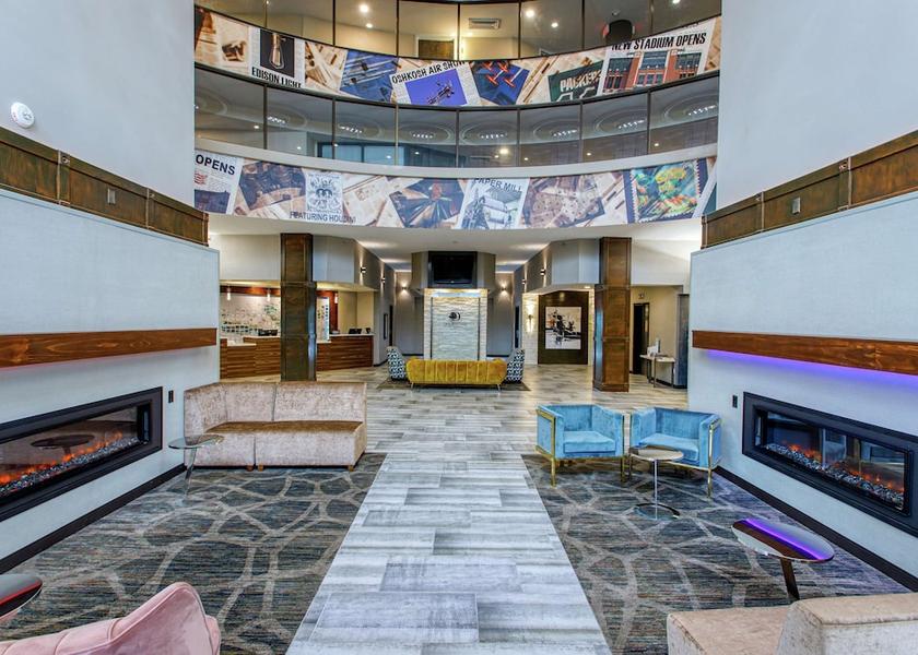 Wisconsin Appleton Lobby