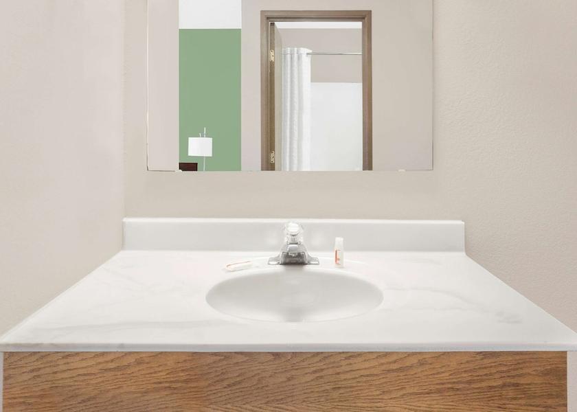 Wisconsin Beaver Dam Bathroom