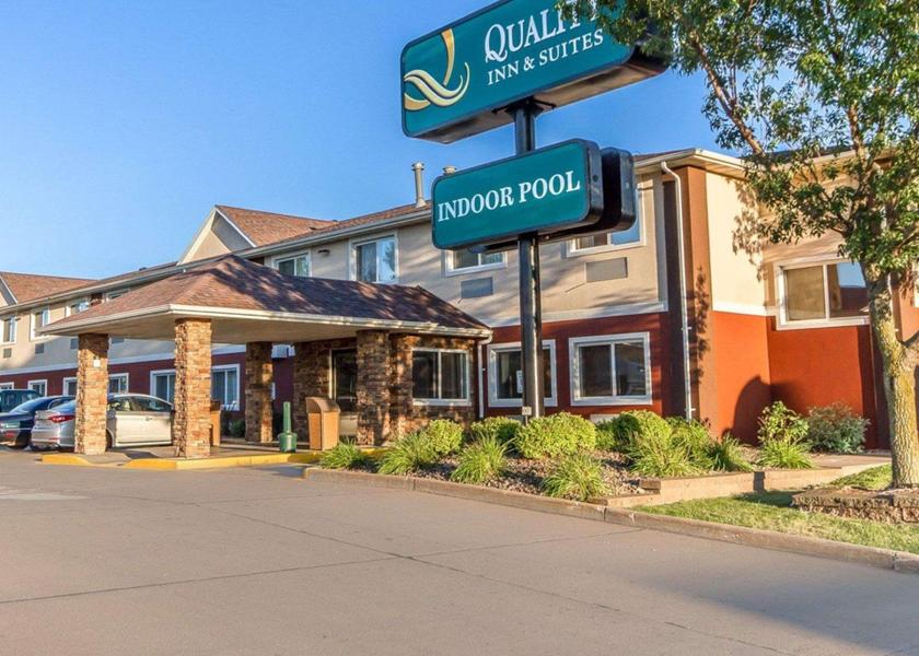 Wisconsin Eau Claire Hotel Exterior
