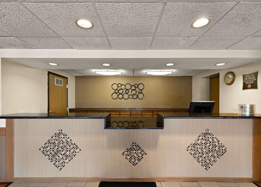 Wisconsin Germantown Lobby