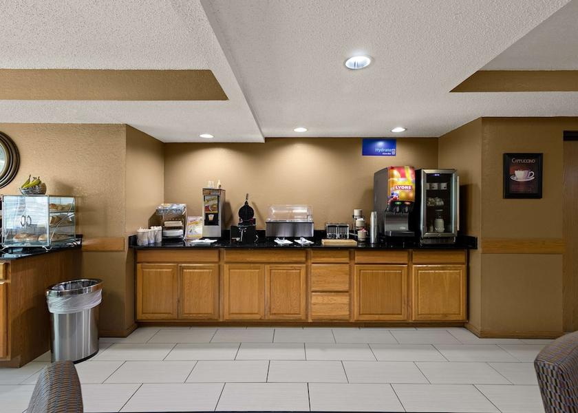 Wisconsin Germantown Breakfast Area