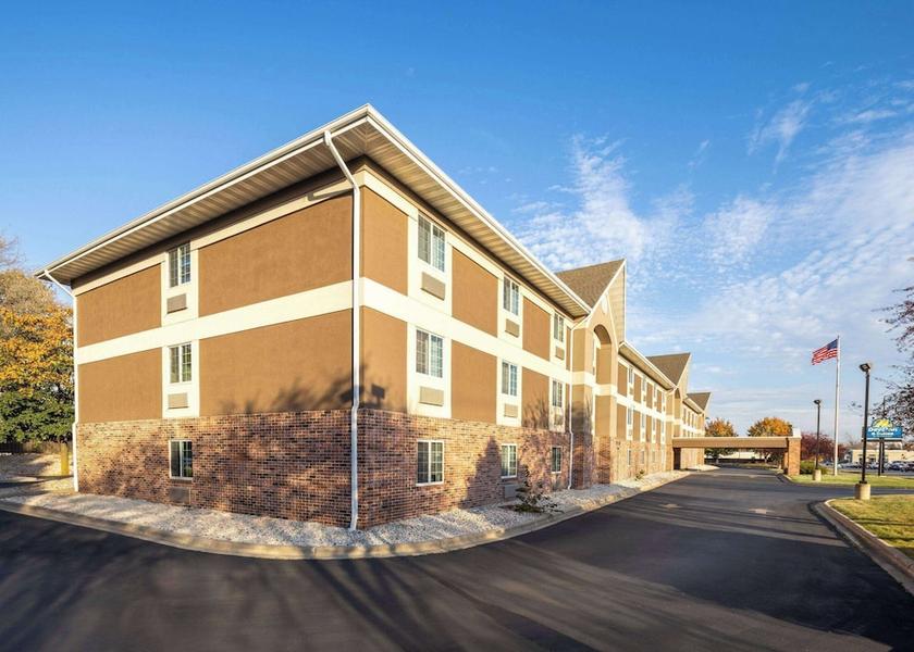 Wisconsin Green Bay Exterior Detail