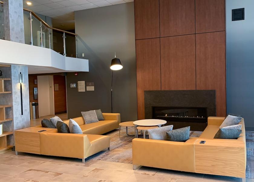 Wisconsin Green Bay Lobby