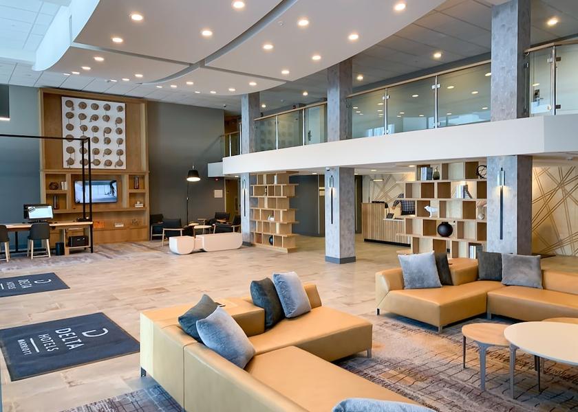 Wisconsin Green Bay Lobby