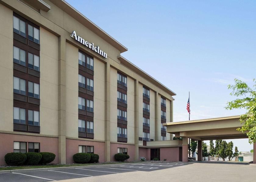 Wisconsin Madison Exterior Detail