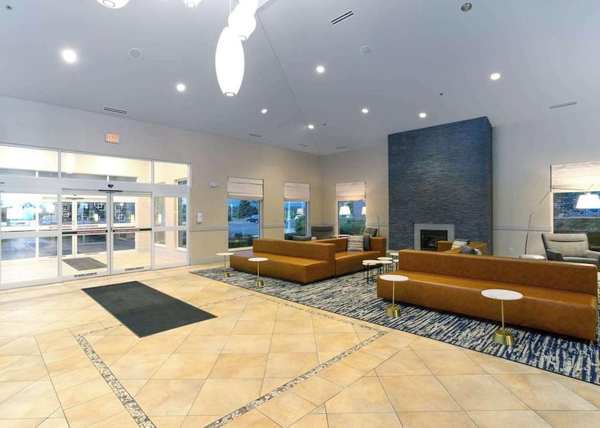 Wisconsin Milwaukee Lobby