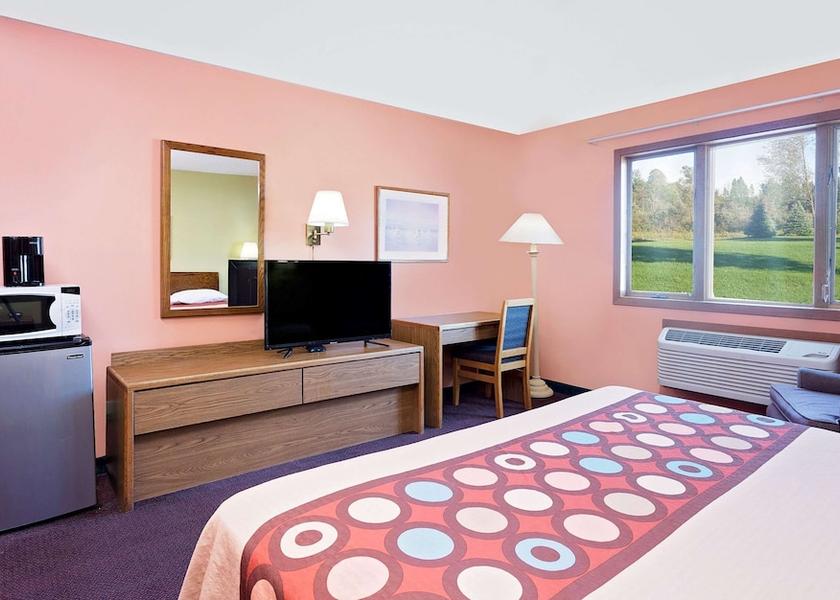 Wisconsin Sturgeon Bay Room