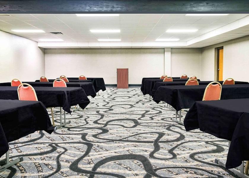 Wisconsin Wausau Meeting Room