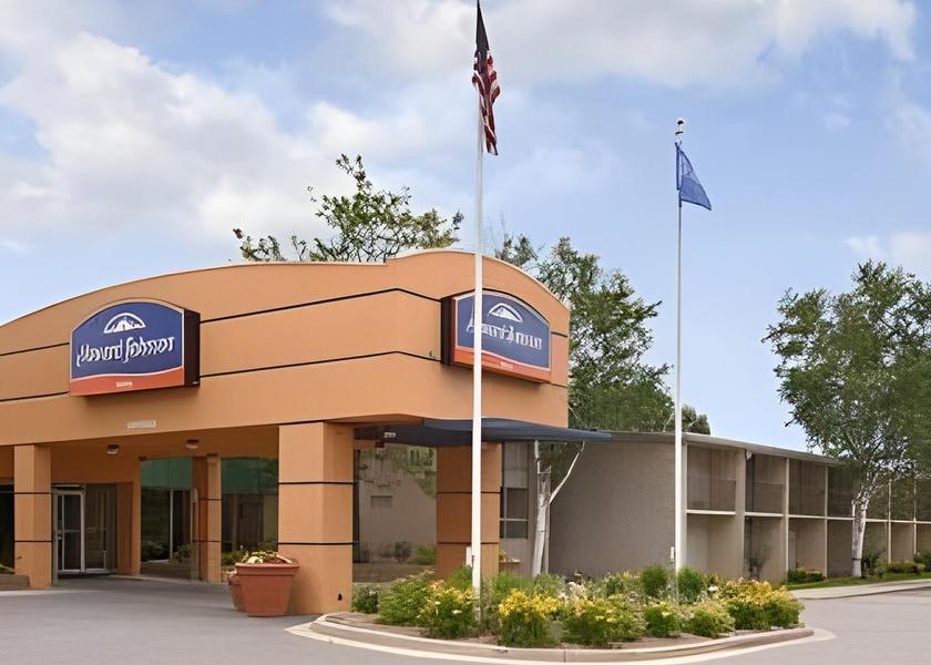 Wisconsin Wausau Hotel Exterior