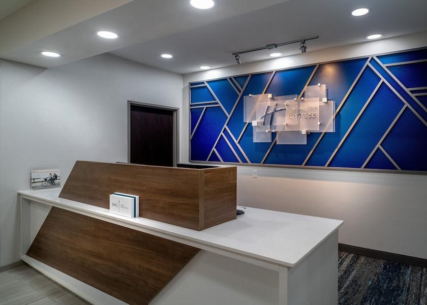 West Virginia Charleston Exterior Detail