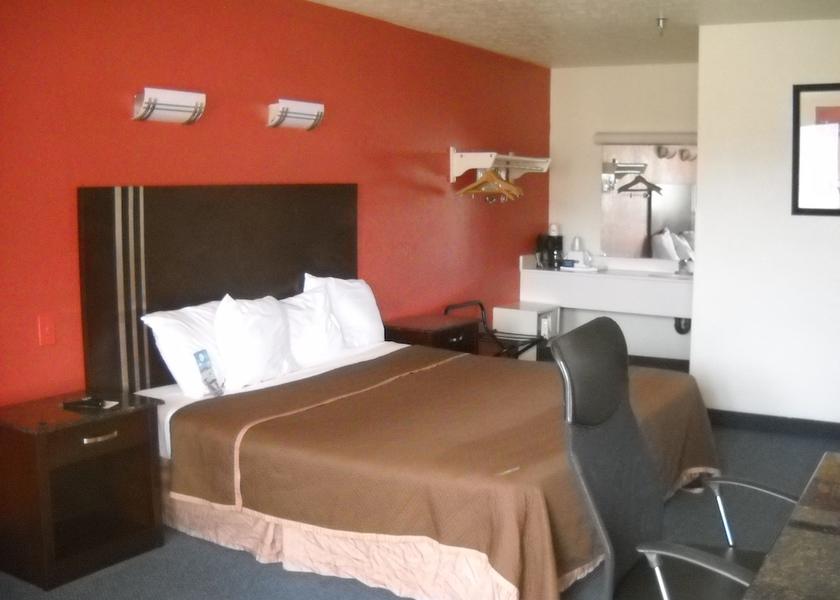 West Virginia Parkersburg Room