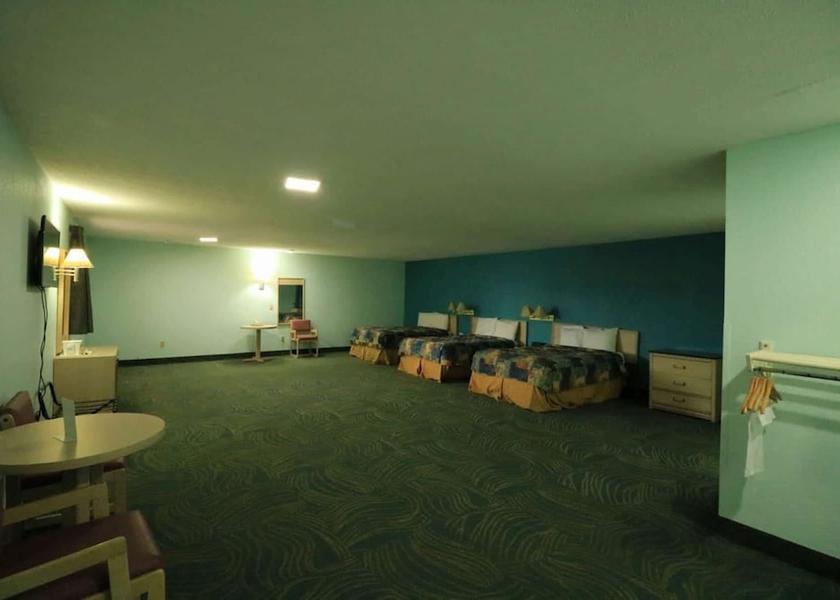 West Virginia Parkersburg Room