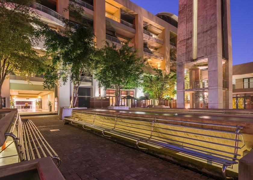 KwaZulu-Natal uMhlanga Courtyard
