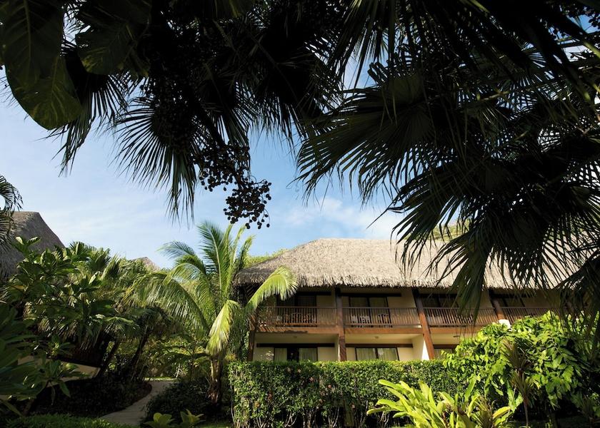  Bora Bora Exterior Detail