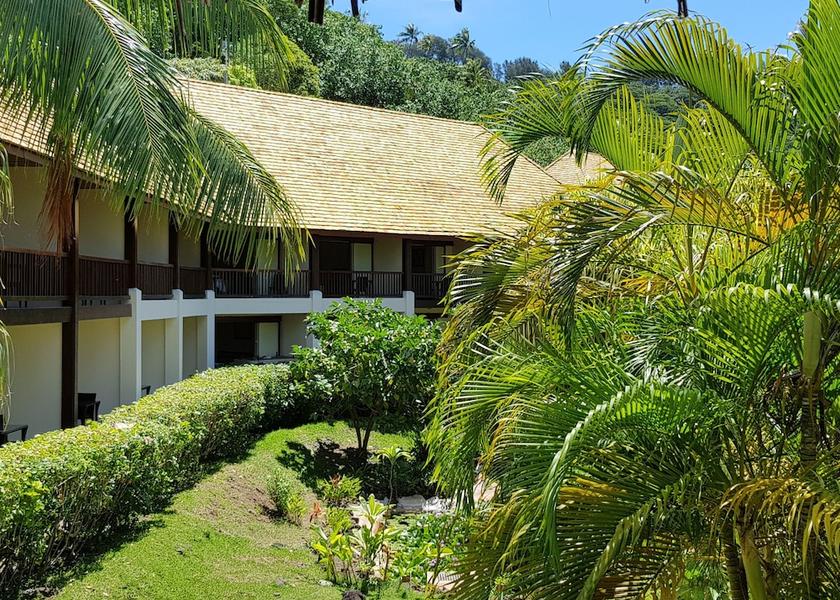  Bora Bora Property Grounds