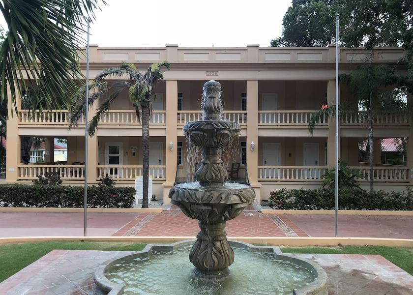  Guanica Front of property