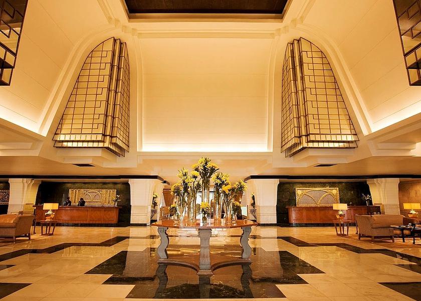 Delhi Delhi Lobby