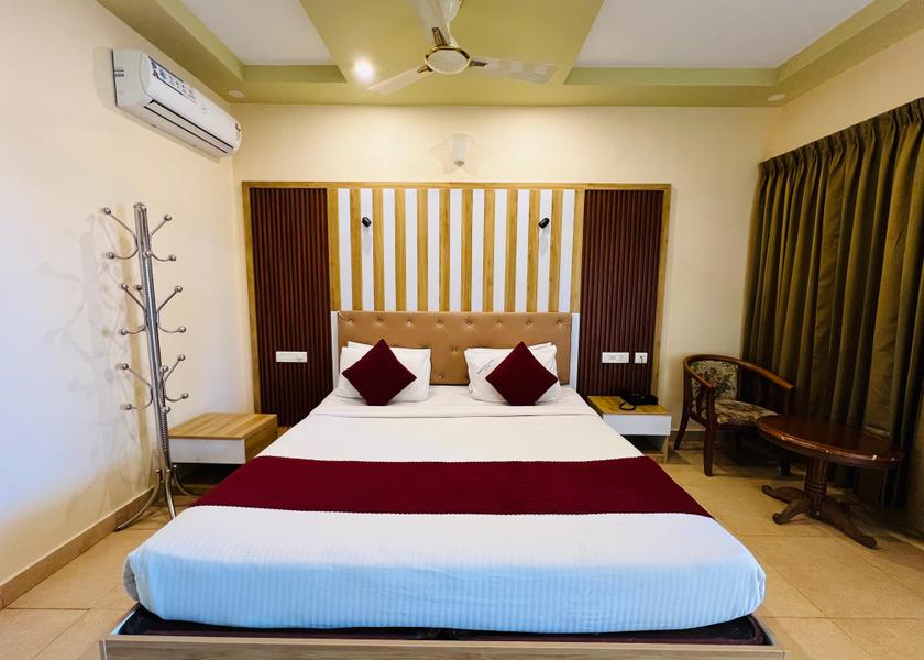 Kerala Wayanad Water Front Deluxe Room AC