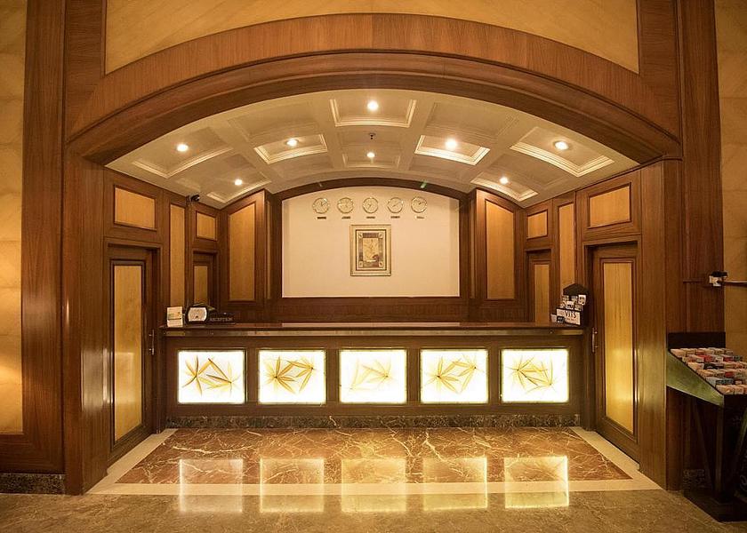 Maharashtra Mumbai Public Areas