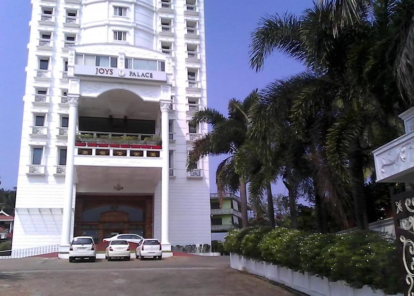 Kerala Thrissur Hotel Exterior