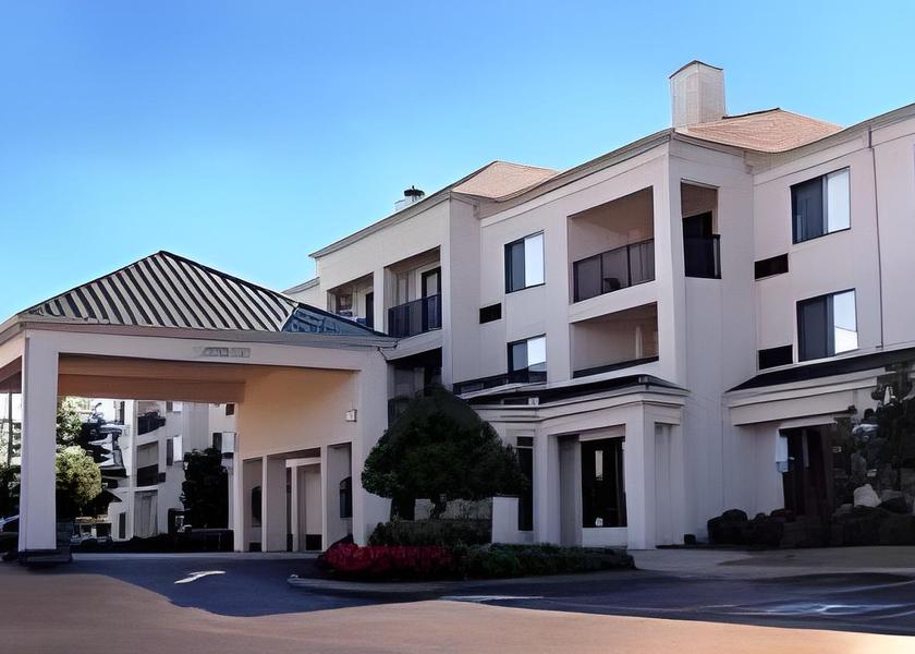 Arkansas Bentonville Hotel Exterior