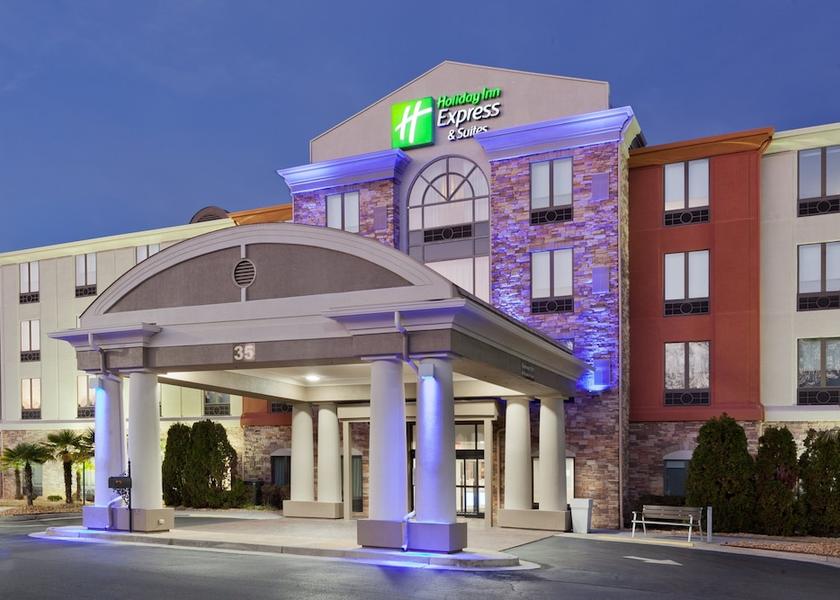 Georgia Rome Exterior Detail