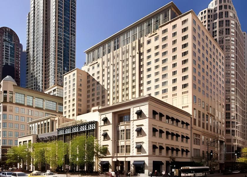Illinois Chicago Hotel Exterior