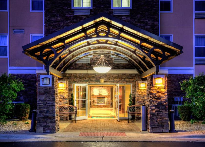 Illinois Rockford Facade