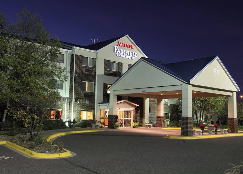 Minnesota Roseville Exterior Detail