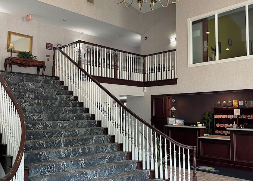 Ohio Lisbon Lobby