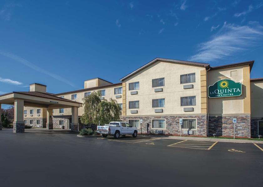 Pennsylvania Erie Exterior Detail