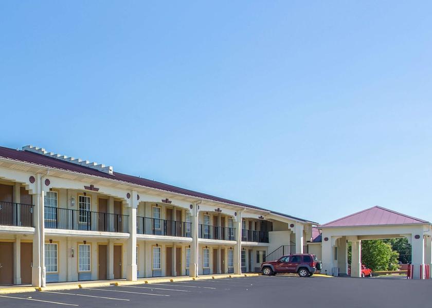 Tennessee Antioch Exterior