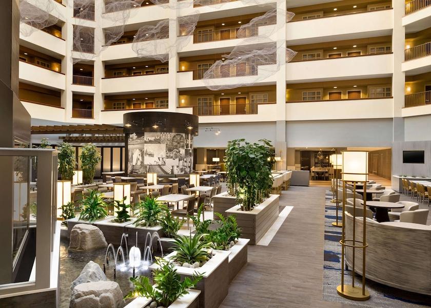 Texas Grapevine Lobby