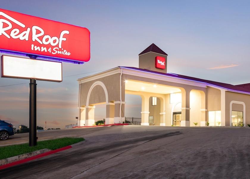 Texas Manor Exterior Detail