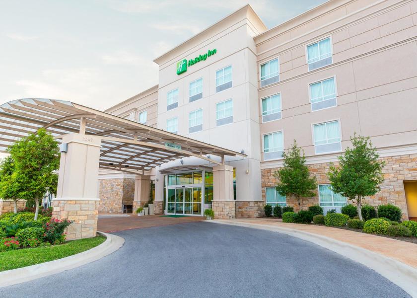 Texas Temple exterior view