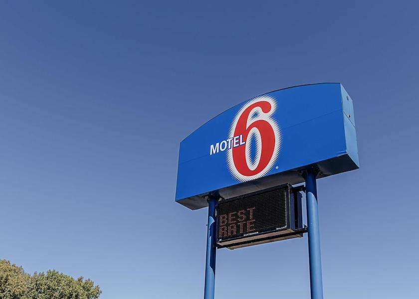 Wisconsin La Crosse Facade