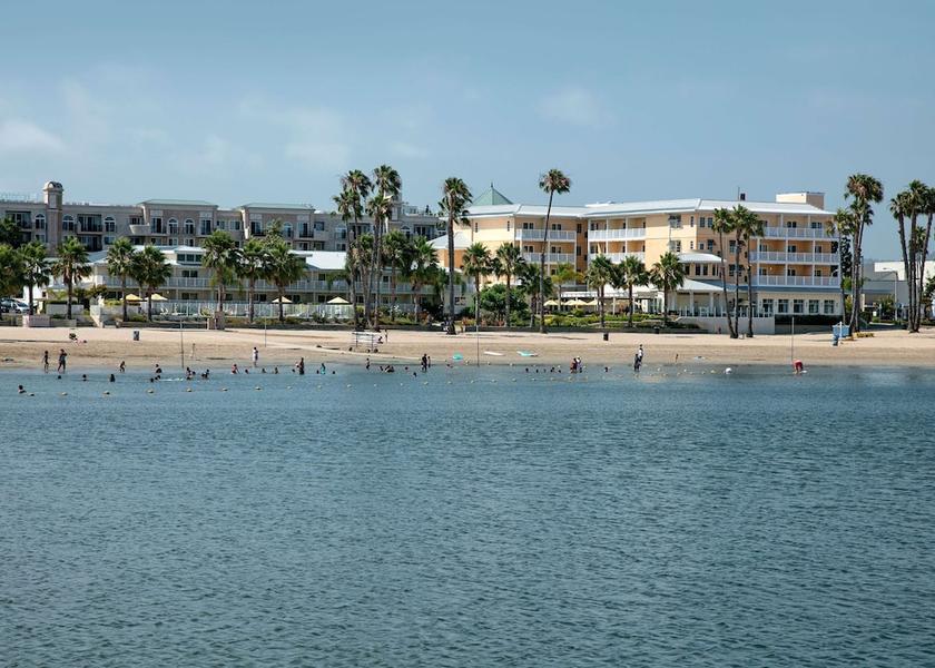 California Marina del Rey Exterior
