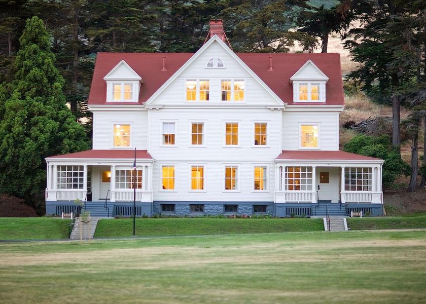 California Sausalito Exterior