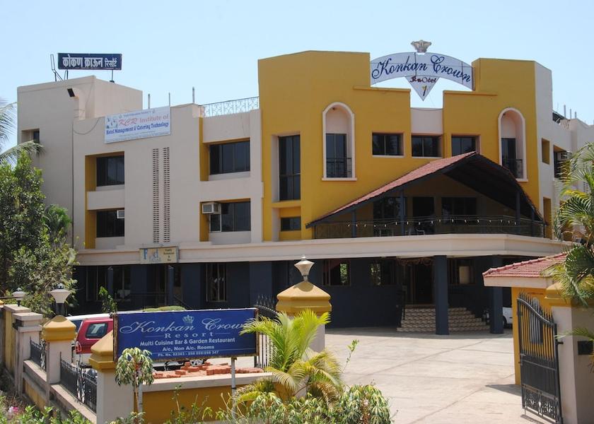 Maharashtra Sawantwadi Front of property