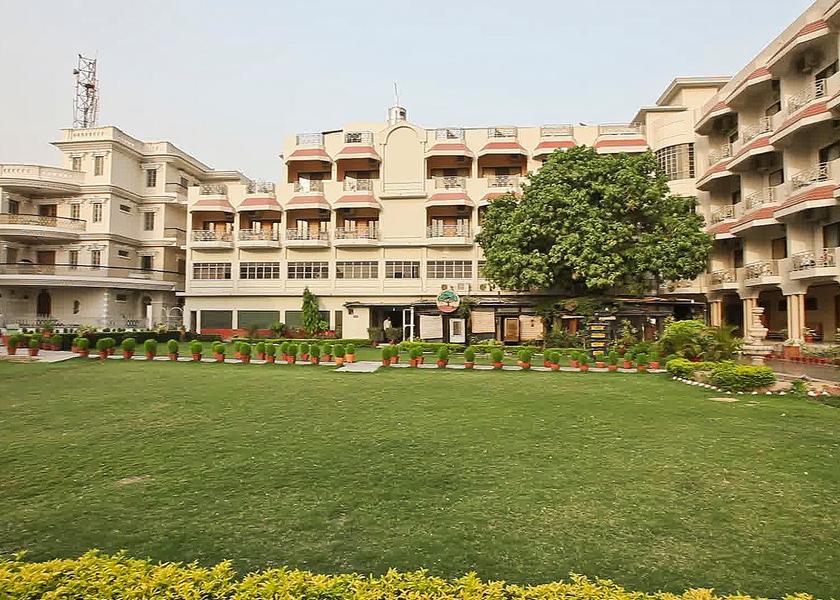 Uttar Pradesh Varanasi Hotel Exterior