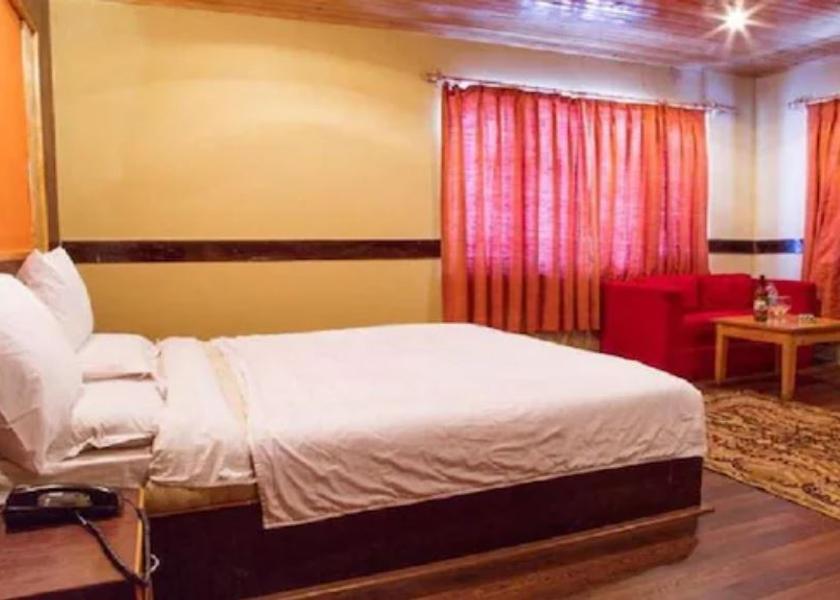 Jammu and Kashmir Gulmarg Deluxe Room