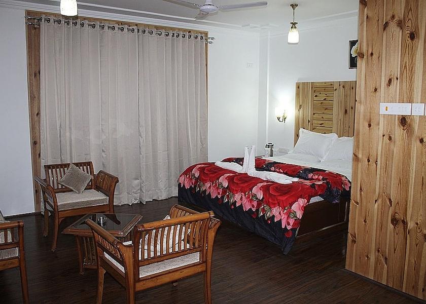 Jammu and Kashmir Srinagar Premium Room, Garden View
