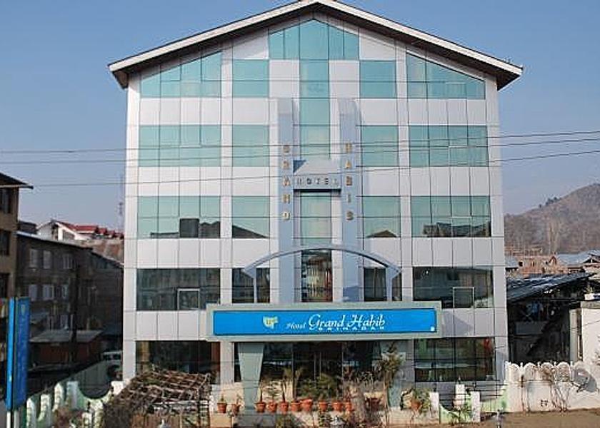 Jammu and Kashmir Srinagar Hotel Exterior