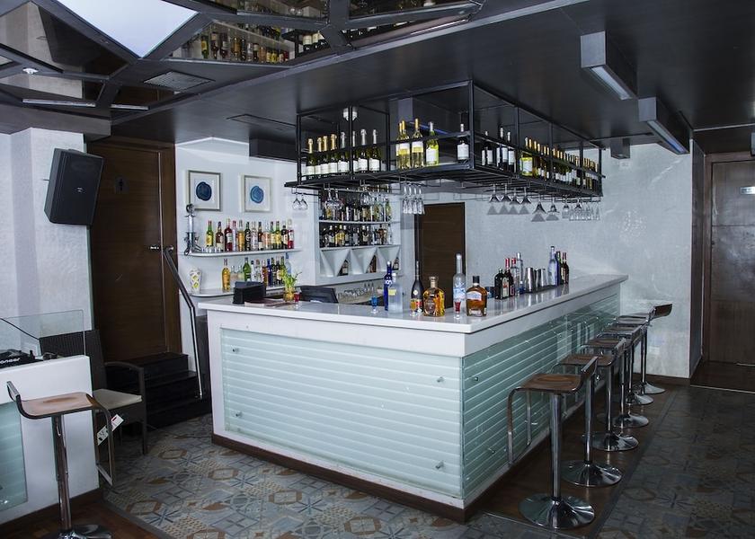 Tamil Nadu Chennai Bar (on property)