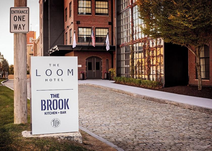 Rhode Island Warwick Entrance