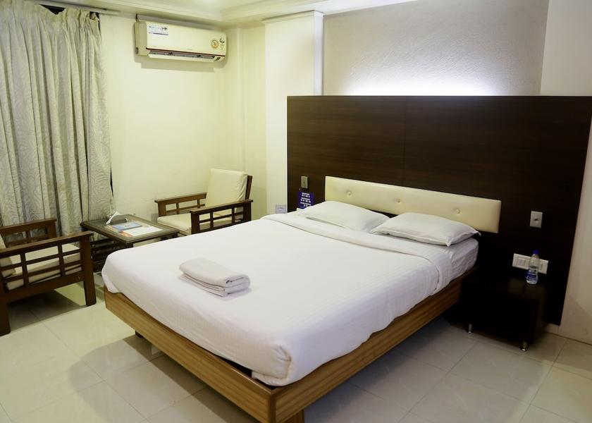 Maharashtra Navi Mumbai Basic Double Room, 1 Queen Bed, Accessible, Smoking