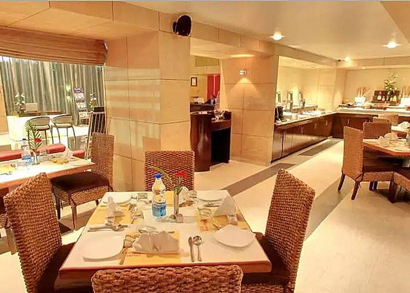 Karnataka Bangalore Food & Dining